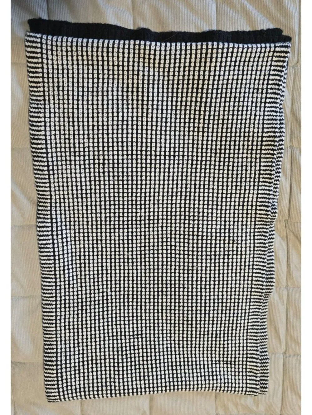 Eileen Fisher Black & White Merino Wool Knit Scarf old money classic academia